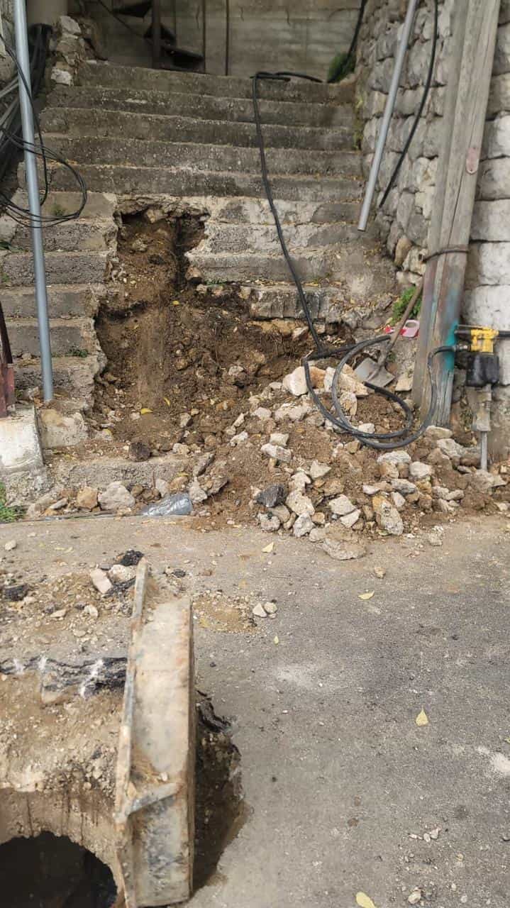 اعادة تأهيل و صيانة درج و مجرور شارع سيدة الغابة